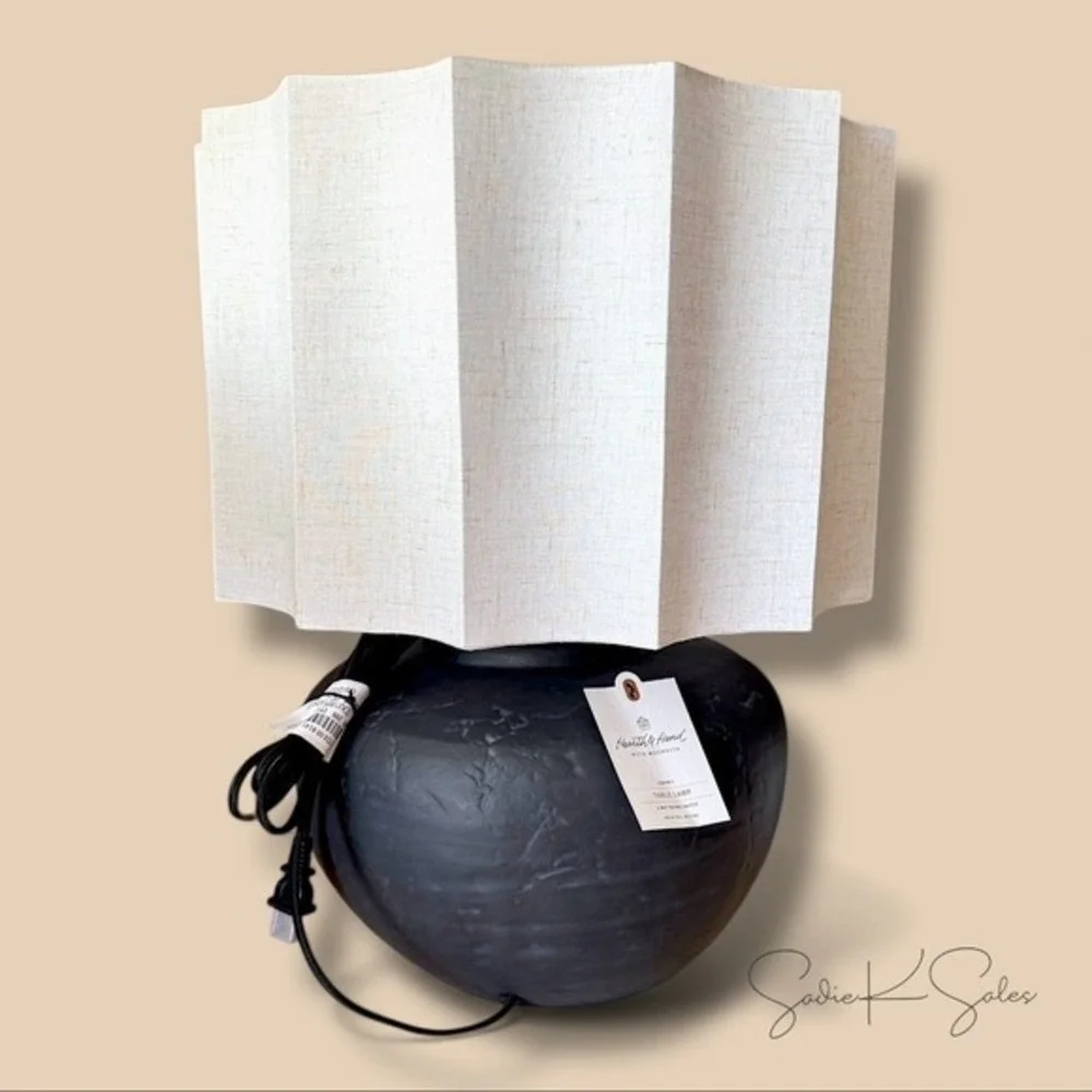 Oversized Ceramic Table Lamp Fluted Shade Black/White -‎ Hearth & Hand Magnolia